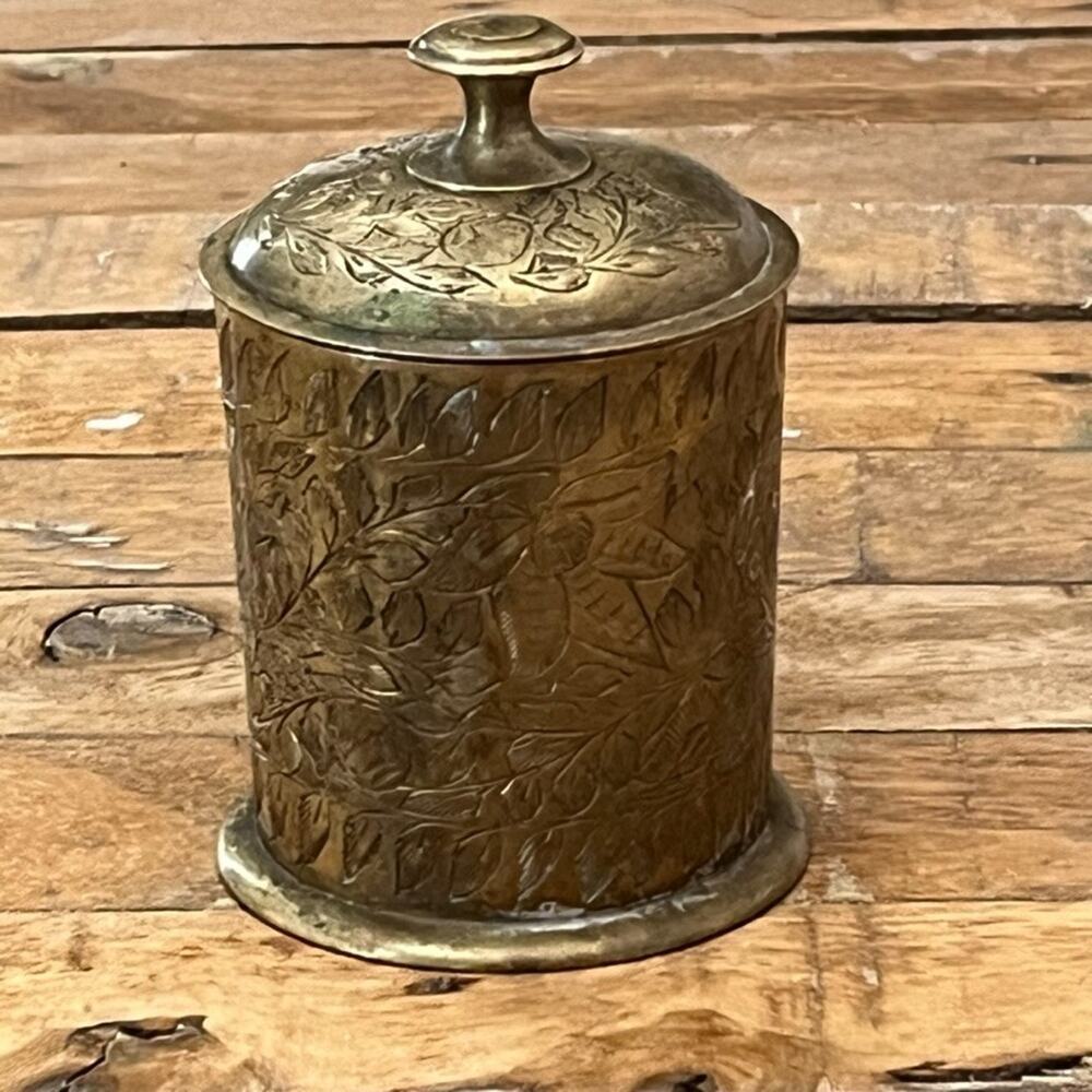 1960s Mughal Style Indian Brass Cigarette Holder Trinket Box Floral World Gift